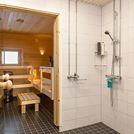 Ξενοδοχείο με διαμερίσματα Forenom Leppaevaara 3*